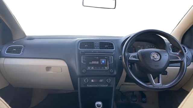 View Skoda Rapid Image 15 Used Skoda Rapid Image 15