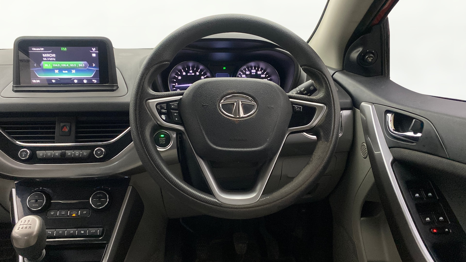 Used 2018 Tata Nexon Used 2018 Tata Nexon