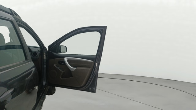 View Renault Duster Image 45 Used Renault Duster Image 45