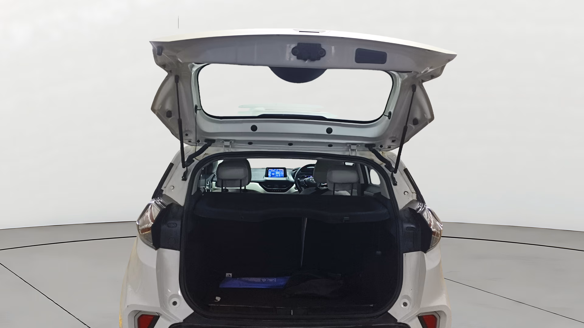 View 2022 Tata Nexon Revotron XZ Plus Image 31 Used 2022 Tata Nexon Revotron XZ Plus Image 31