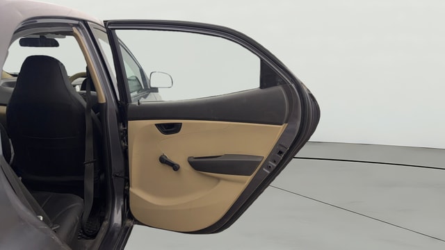 View Hyundai EON Image 7 Used Hyundai EON Image 7