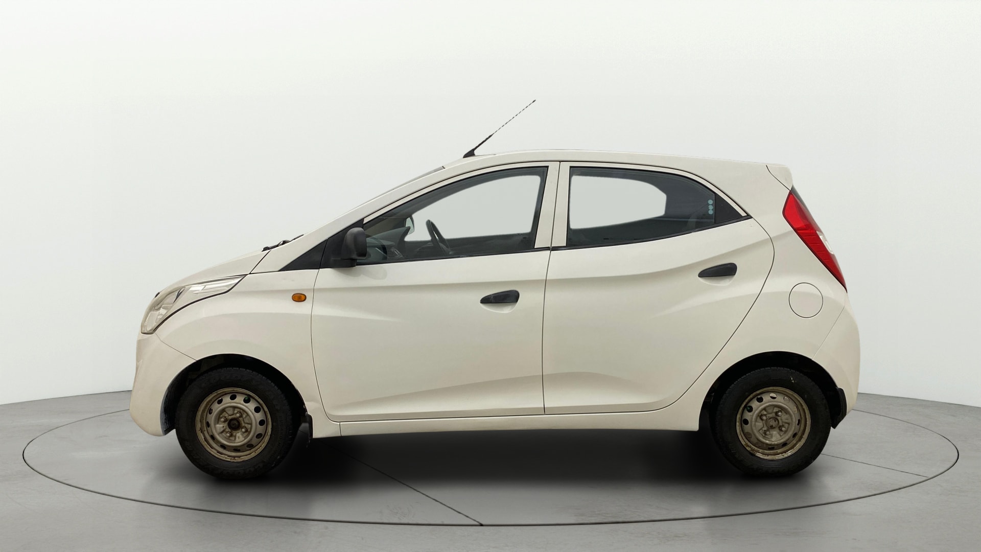 View 2014 Hyundai EON Era Plus Image 5 Used 2014 Hyundai EON Era Plus Image 5