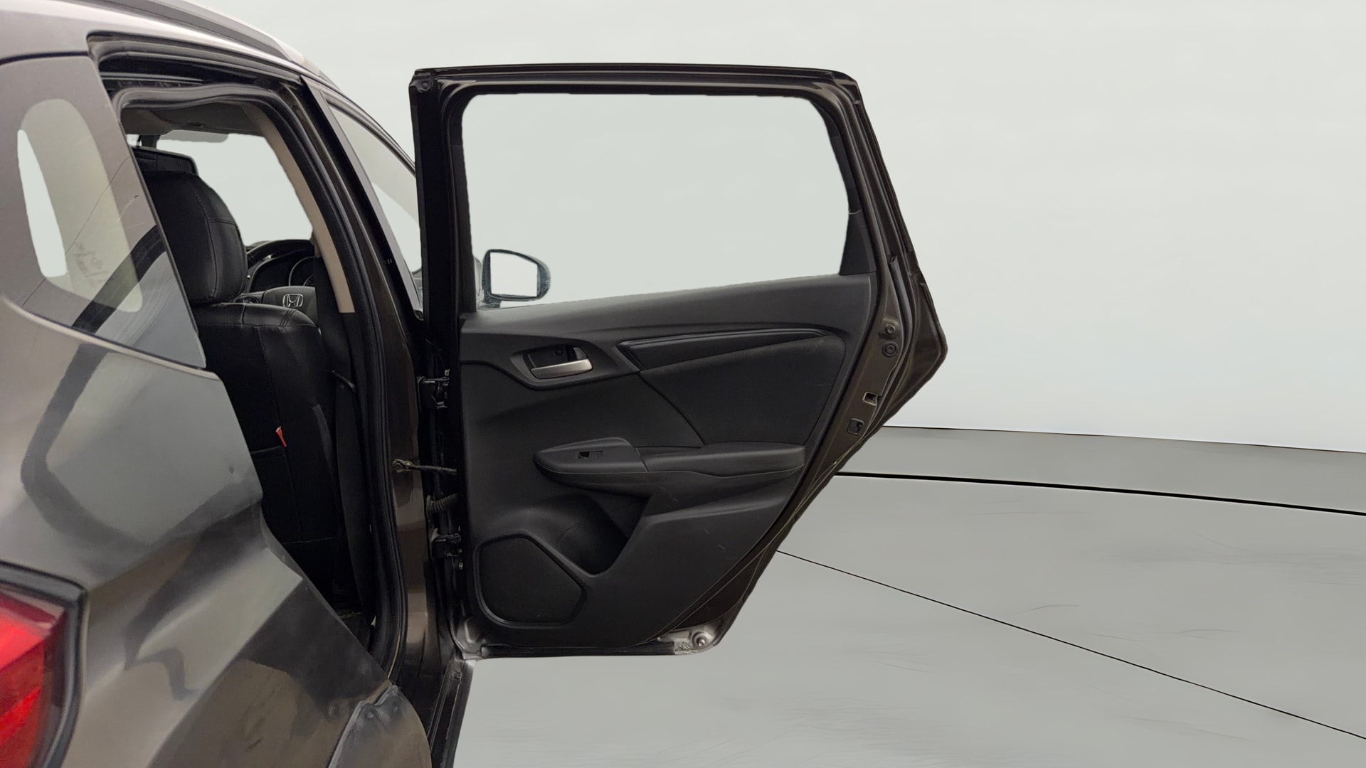 View 2019 Honda WR-V S MT Diesel Edge Edition Image 7 Used 2019 Honda WR-V S MT Diesel Edge Edition Image 7