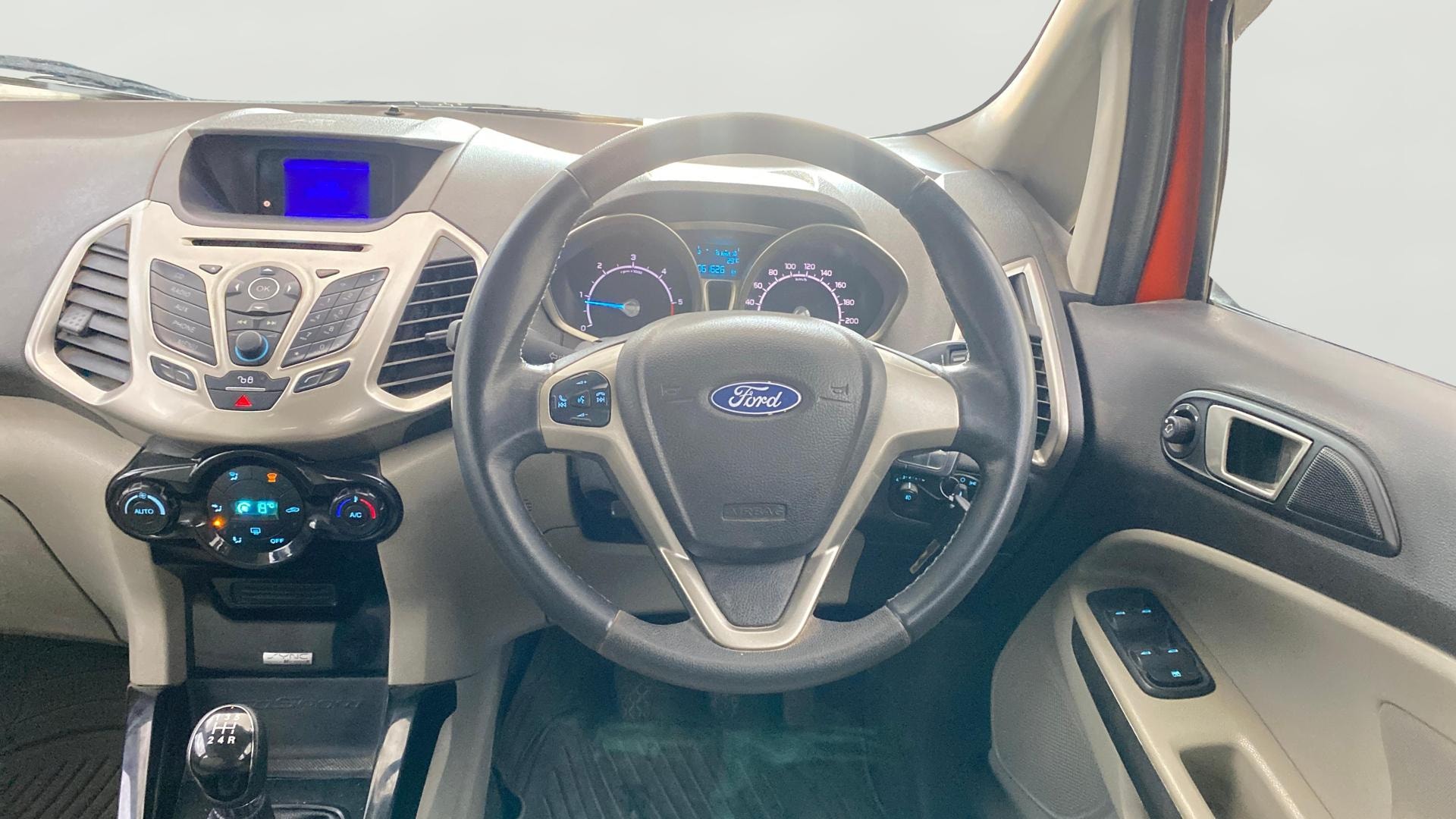 View 2014 Ford EcoSport 1.5 TDCi Diesel Ambiente BS IV Image 20 Used 2014 Ford EcoSport 1.5 TDCi Diesel Ambiente BS IV Image 20
