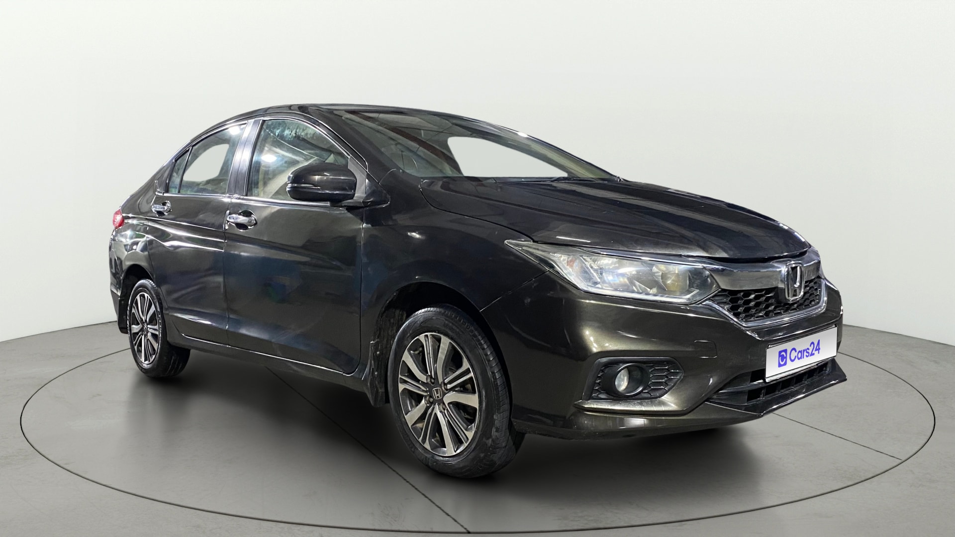 View 2017 Honda City ZX MT Diesel Anniversary Edition Image 22 Used 2017 Honda City ZX MT Diesel Anniversary Edition Image 22