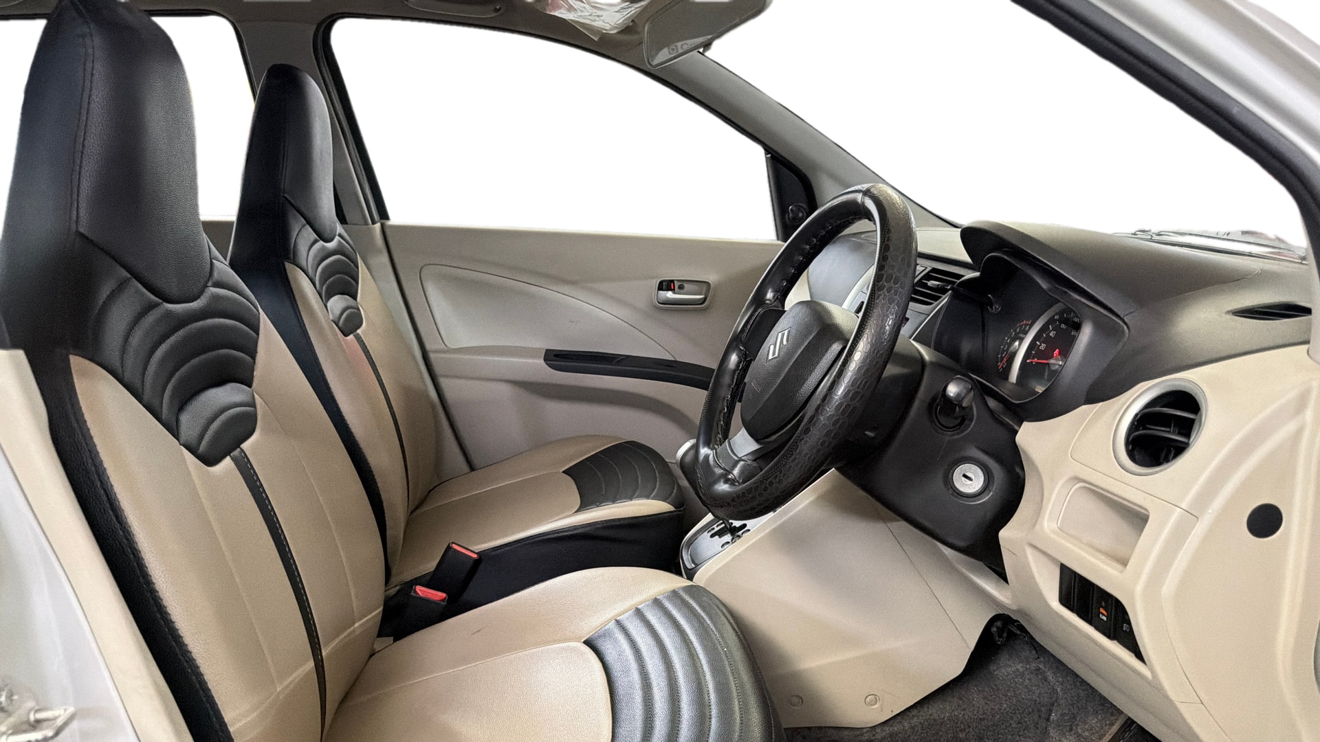 View 2020 Maruti Suzuki 1000 Base Variant Image 25 Used 2020 Maruti Suzuki 1000 Base Variant Image 25