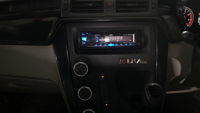 View Mahindra KUV100 Image 17 Used Mahindra KUV100 Image 17