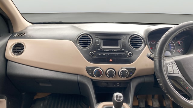 View Hyundai Grand i10 Image 18 Used Hyundai Grand i10 Image 18