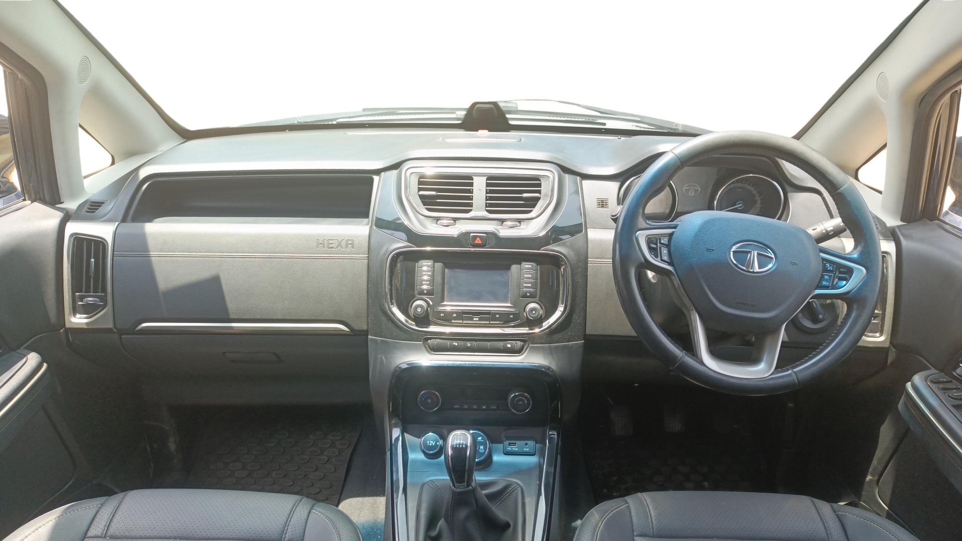 View 2017 Tata Hexa XT 4X4 Image 17 Used 2017 Tata Hexa XT 4X4 Image 17