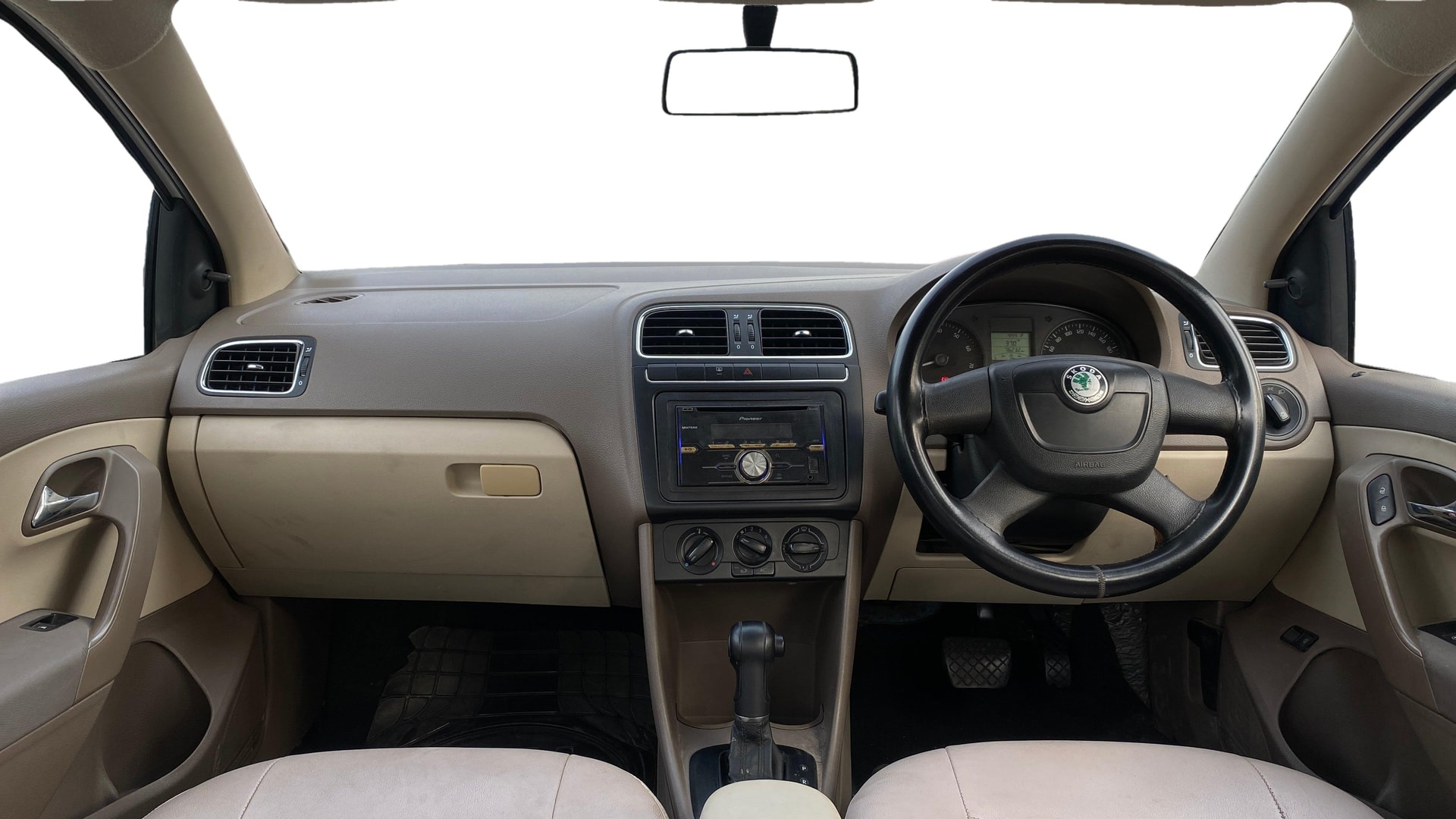 View 2013 Skoda Rapid 1.6 MPI Ambition Petrol AT BS IV Image 16 Used 2013 Skoda Rapid 1.6 MPI Ambition Petrol AT BS IV Image 16