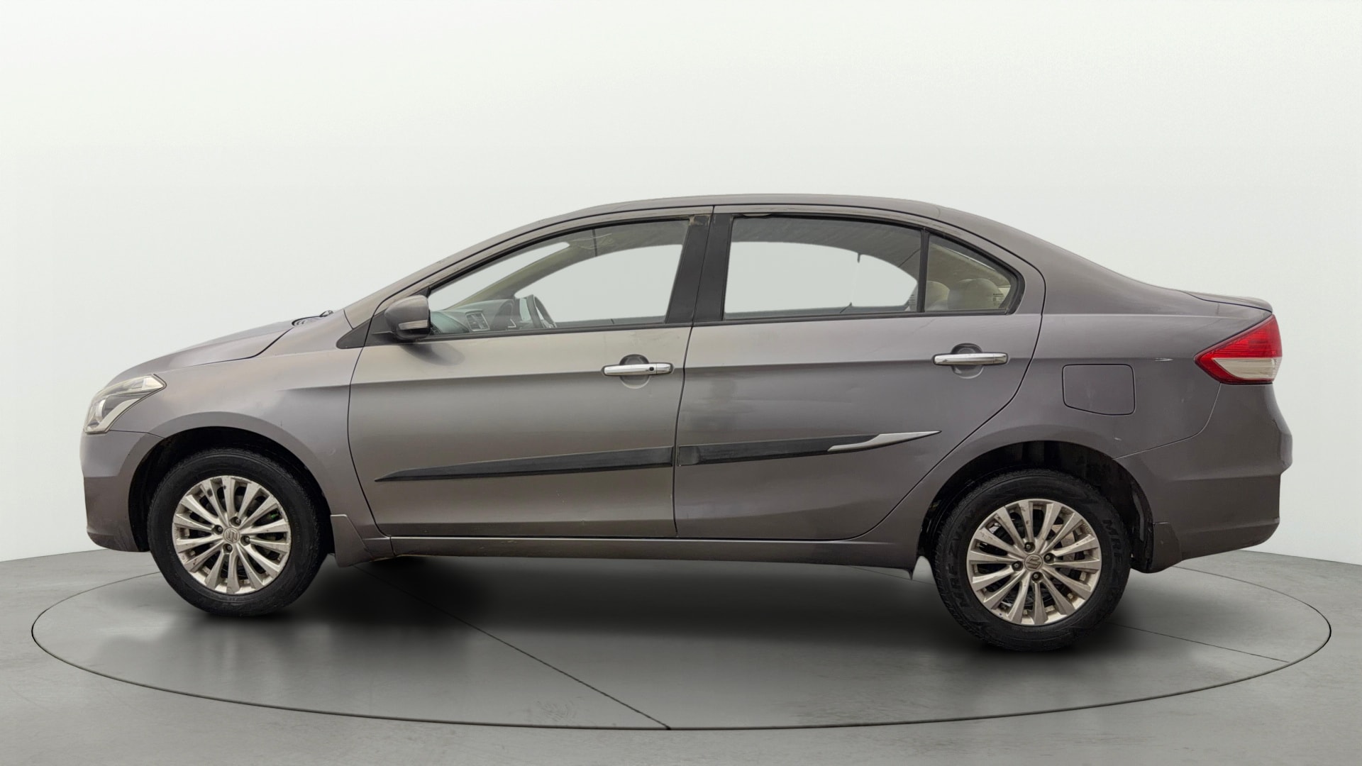 View 2018 Maruti Suzuki 1000 Base Variant Image 5 Used 2018 Maruti Suzuki 1000 Base Variant Image 5