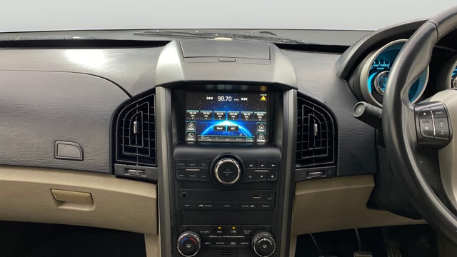 View Mahindra XUV500 Image 34 Used Mahindra XUV500 Image 34