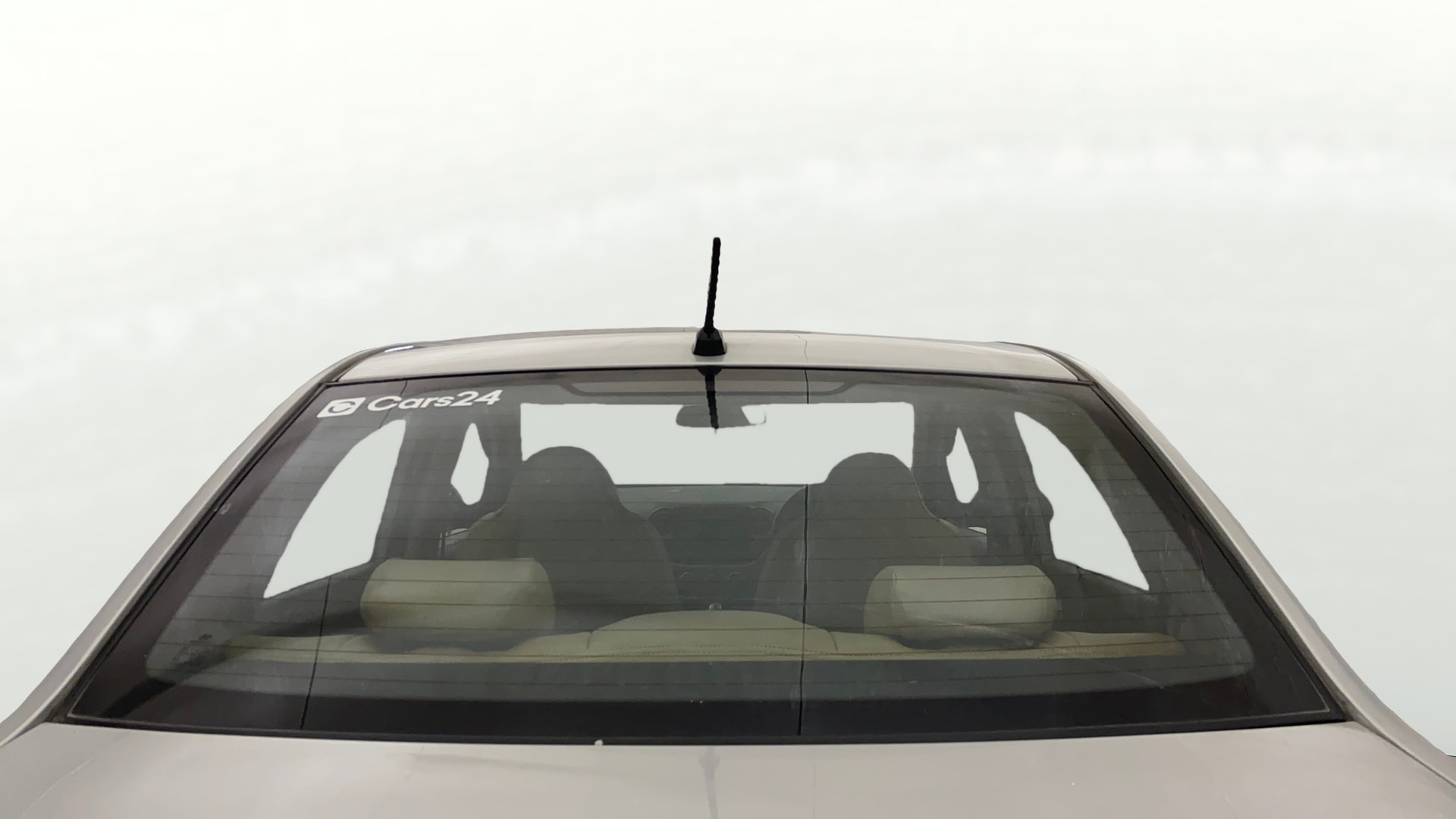 View 2015 Hyundai Xcent S Diesel Image 4 Used 2015 Hyundai Xcent S Diesel Image 4