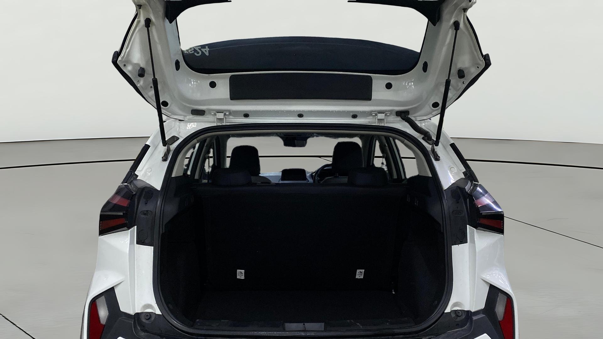 View 2023 Tata Nexon Revotron XE Image 36 Used 2023 Tata Nexon Revotron XE Image 36