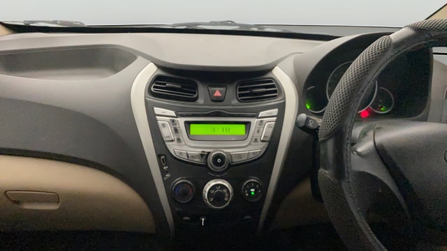 View Hyundai EON Image 17 Used Hyundai EON Image 17