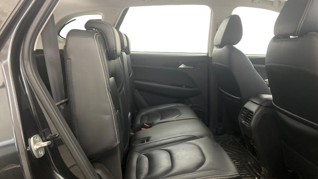 View MG Hector Image 29 Used MG Hector Image 29