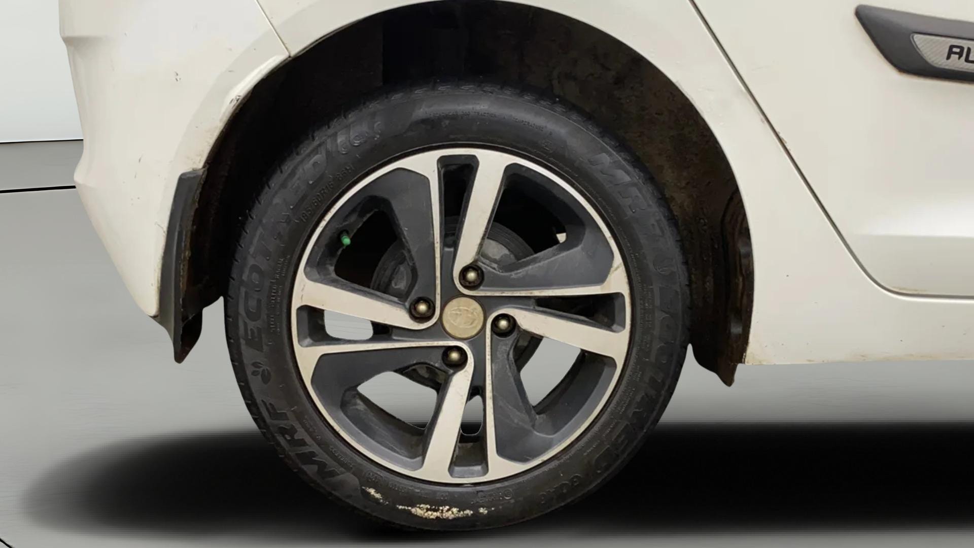 View 2024 Tata Altroz XZ Petrol Image 33 Used 2024 Tata Altroz XZ Petrol Image 33