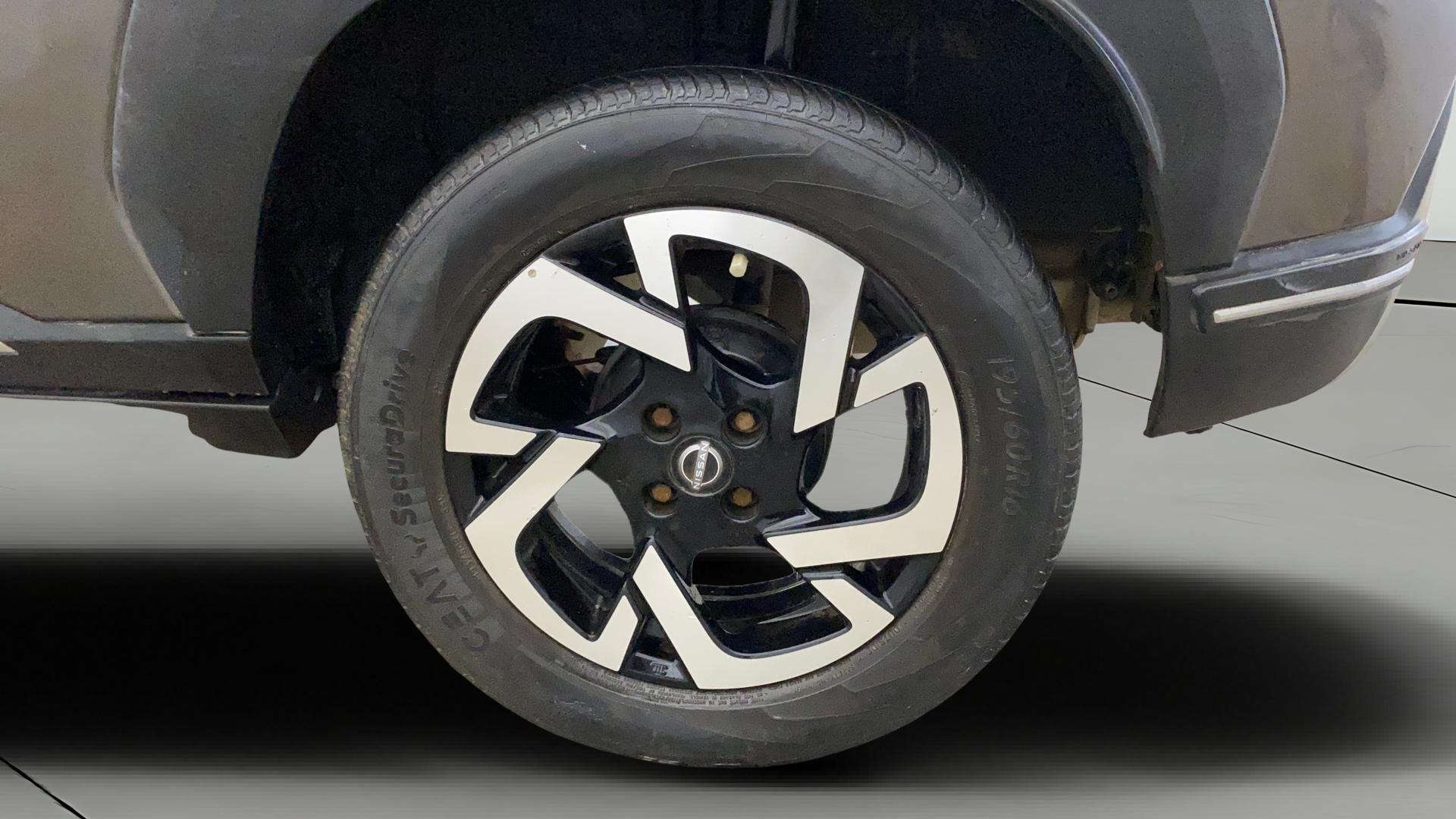 View 2021 Nissan Magnite Turbo XV CVT Image 7 Used 2021 Nissan Magnite Turbo XV CVT Image 7
