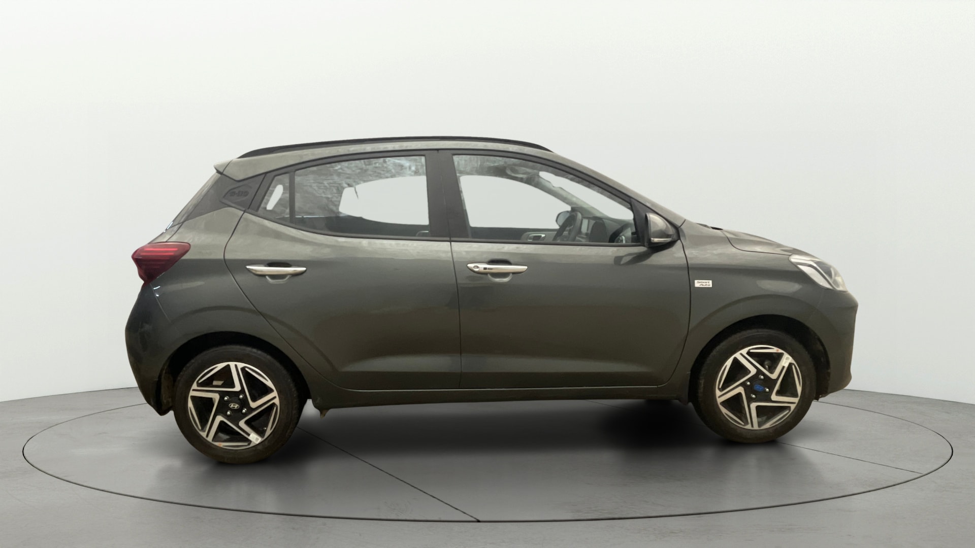 View 2025 Hyundai Grand i10 Nios Asta Petrol AMT Image 9 Used 2025 Hyundai Grand i10 Nios Asta Petrol AMT Image 9