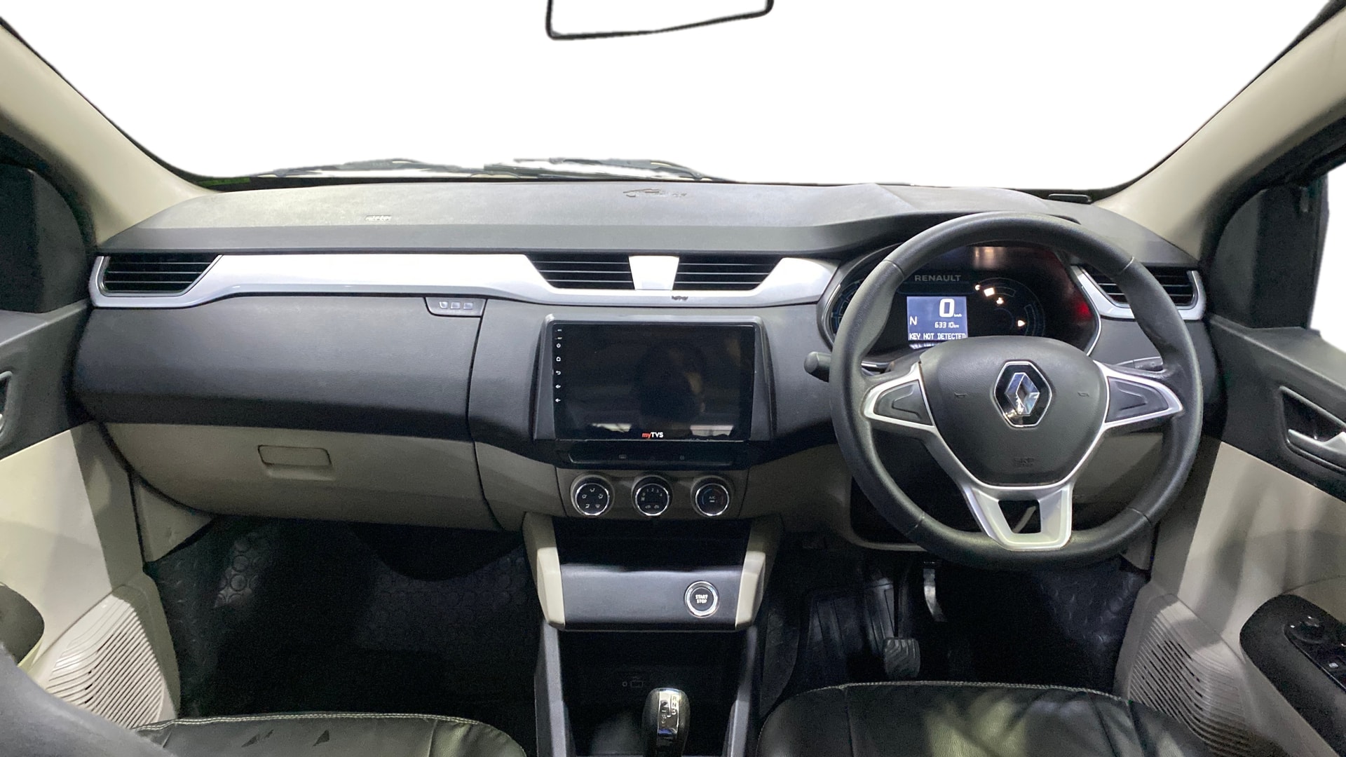View 2020 Renault Triber RXZ AMT Image 31 Used 2020 Renault Triber RXZ AMT Image 31