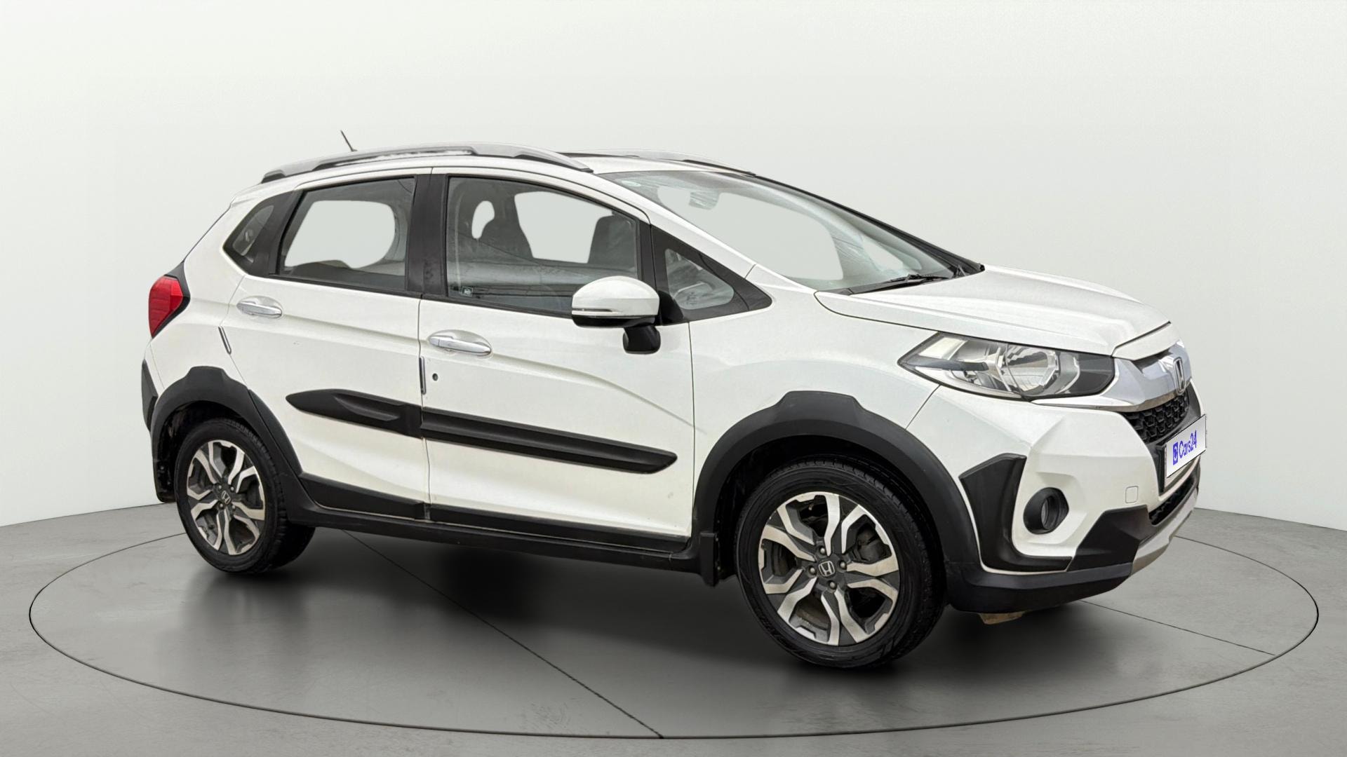 View 2017 Honda WR-V S MT Diesel Edge Edition Image 21 Used 2017 Honda WR-V S MT Diesel Edge Edition Image 21