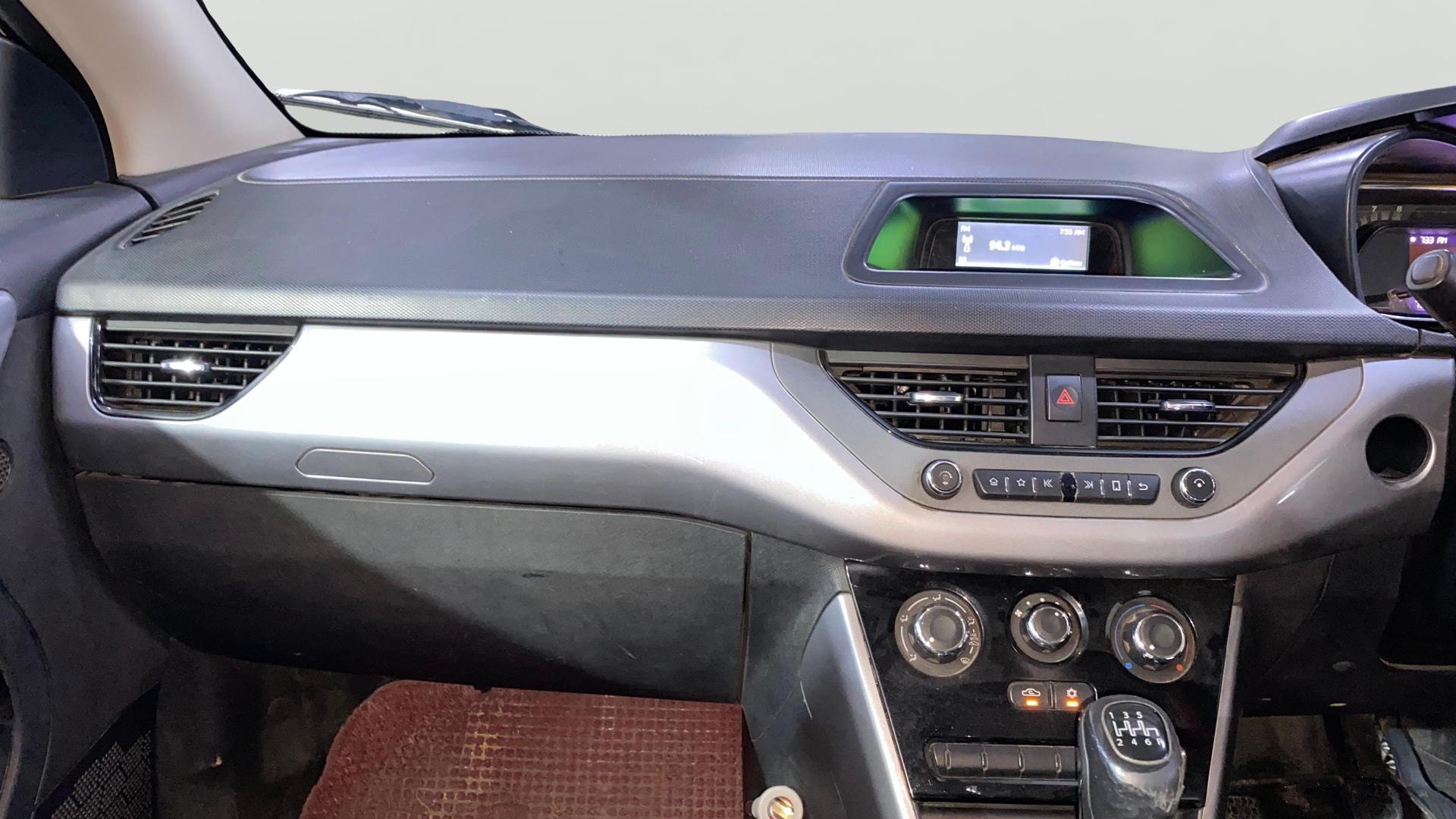 View 2020 Tata Nexon Revotorq XM Image 17 Used 2020 Tata Nexon Revotorq XM Image 17