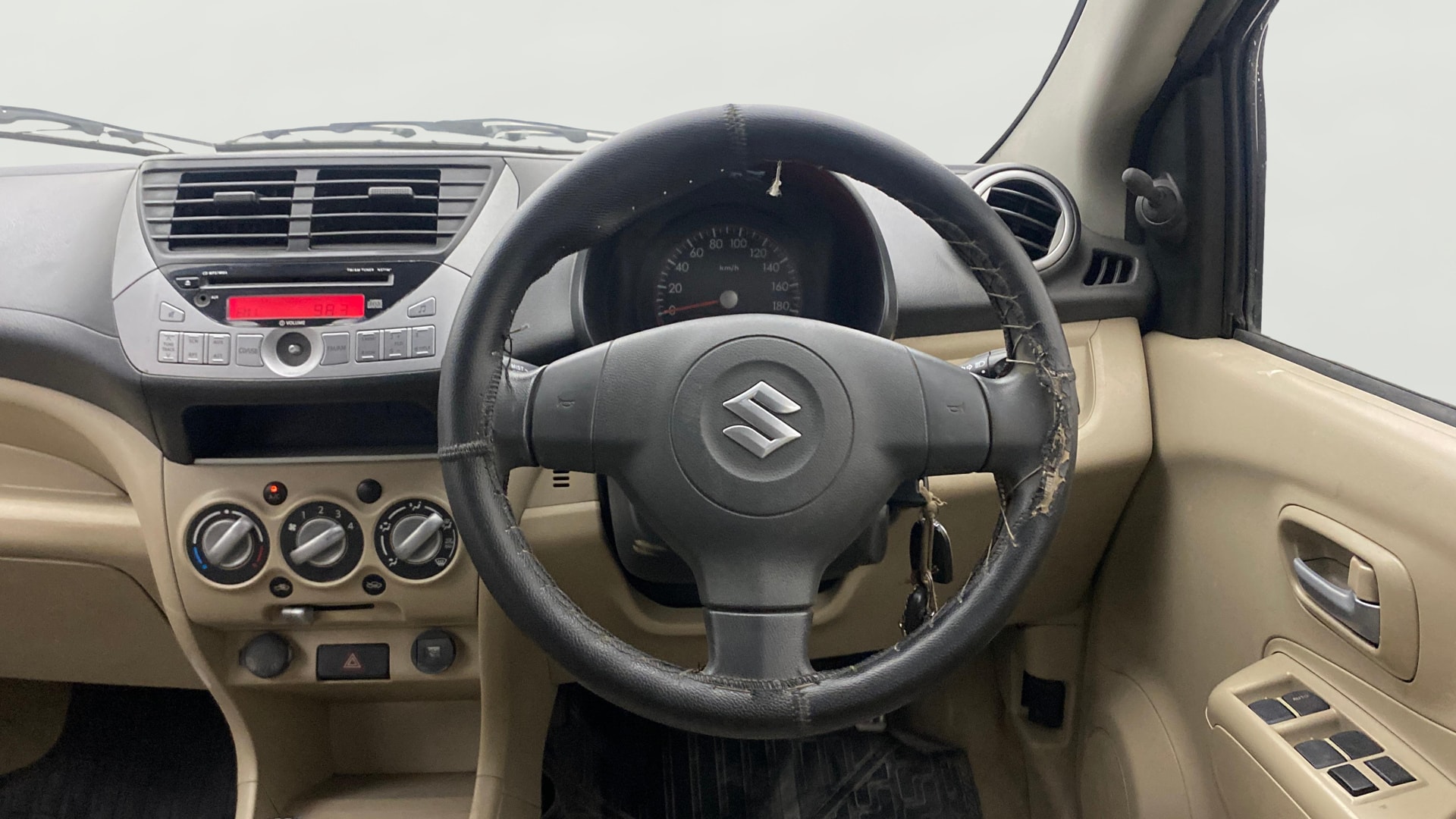 View 2013 Maruti Suzuki 1000 Base Variant Image 20 Used 2013 Maruti Suzuki 1000 Base Variant Image 20