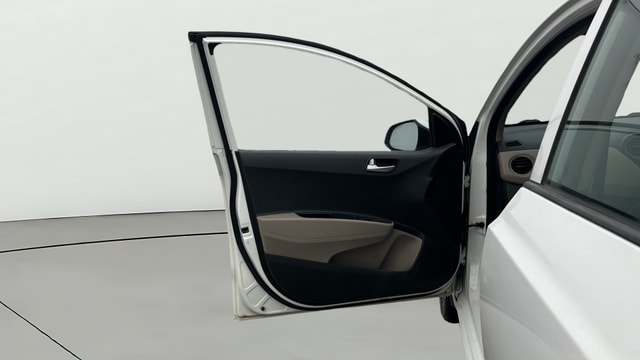 View Hyundai Grand i10 Image 30 Used Hyundai Grand i10 Image 30