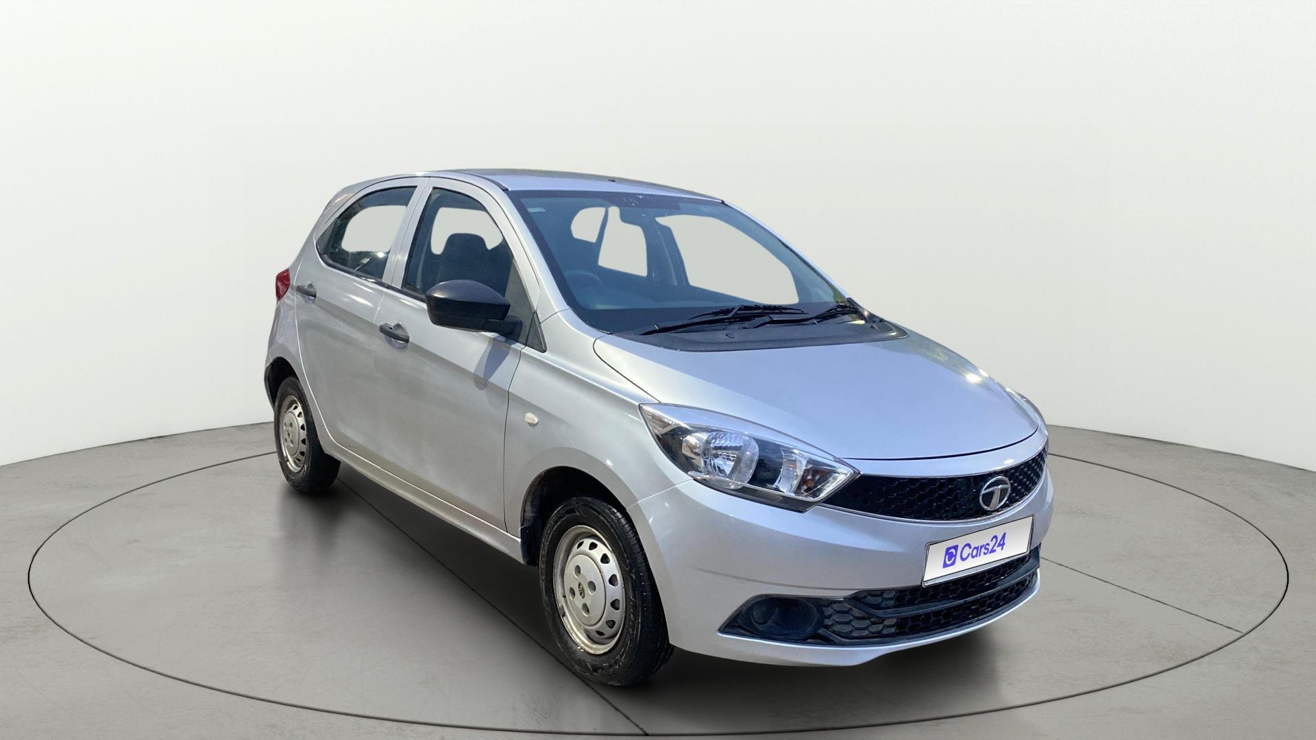 View 2017 Tata Tiago Revotorq XB Image 20 Used 2017 Tata Tiago Revotorq XB Image 20
