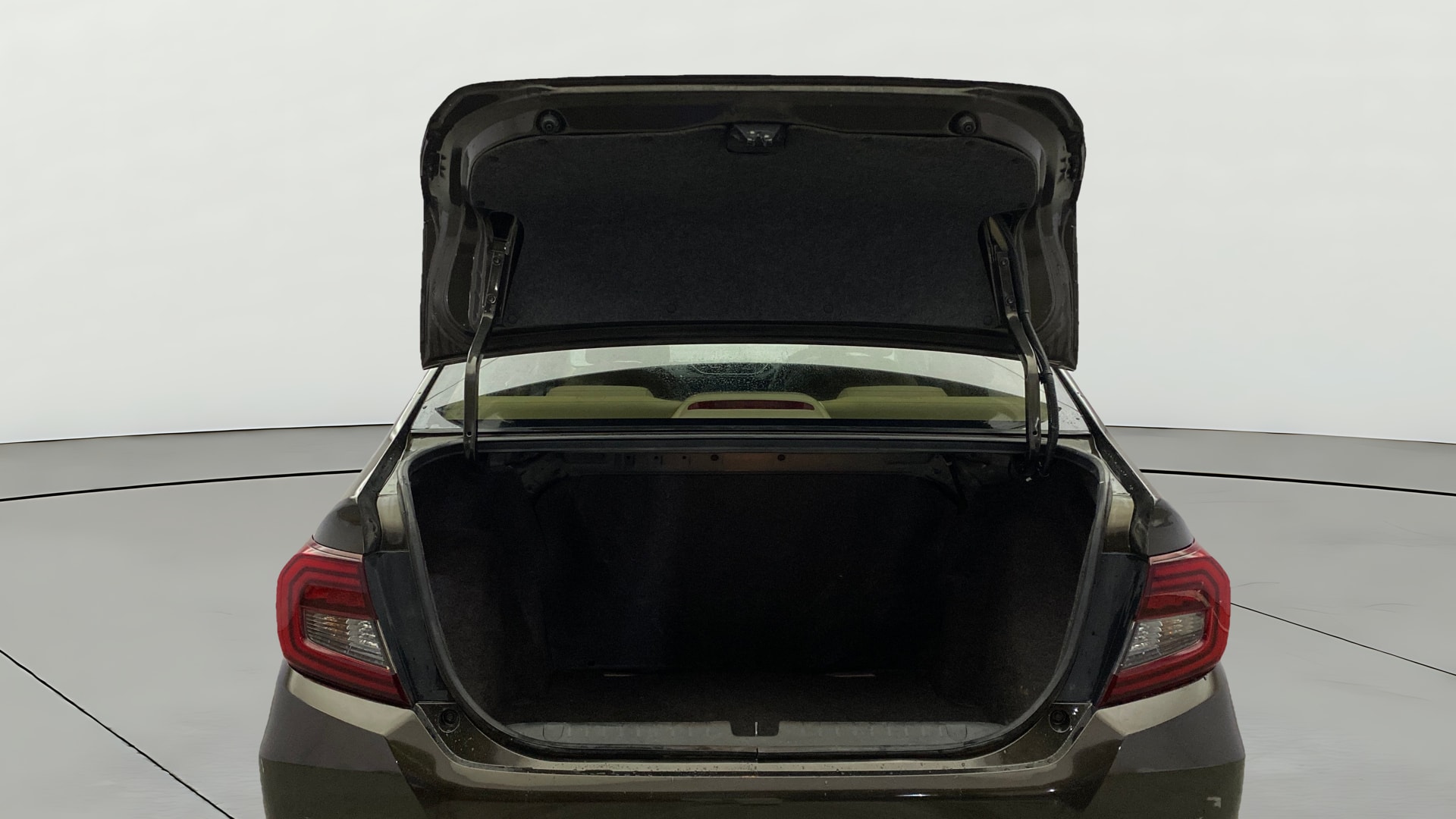 View 2022 Honda Amaze E MT Petrol BS IV Image 16 Used 2022 Honda Amaze E MT Petrol BS IV Image 16