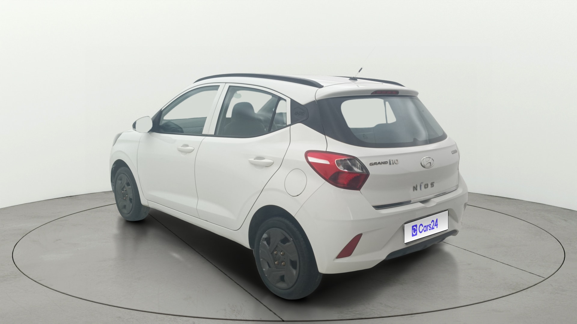 View 2022 Hyundai Grand i10 Nios Magna Corporate Edition Petrol Image 2 Used 2022 Hyundai Grand i10 Nios Magna Corporate Edition Petrol Image 2