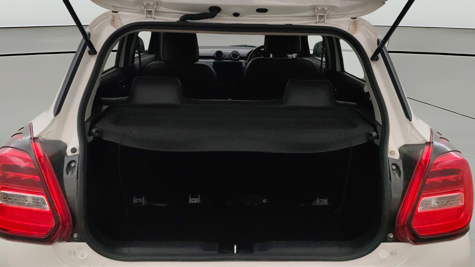 View 2022 Maruti Suzuki 1000 Base Variant Image 36 Used 2022 Maruti Suzuki 1000 Base Variant Image 36