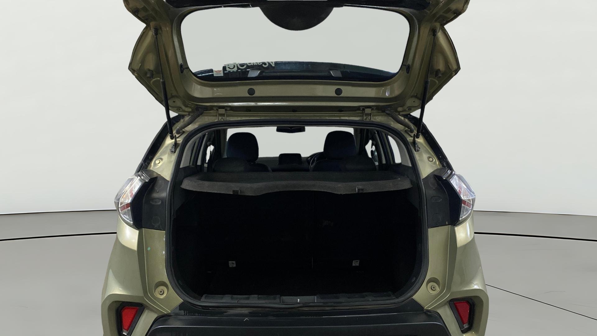 View 2022 Tata Nexon Revotron XE Image 42 Used 2022 Tata Nexon Revotron XE Image 42