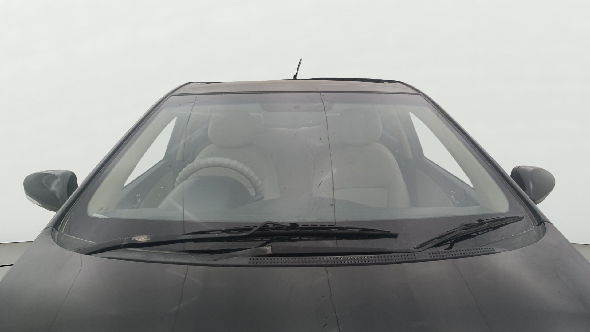 View 2014 Hyundai Fluidic Verna 1.6 VTVT SX Image 35 Used 2014 Hyundai Fluidic Verna 1.6 VTVT SX Image 35