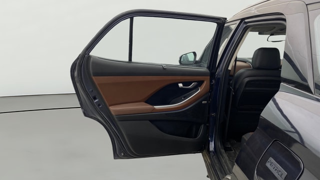 View Hyundai Alcazar Image 16 Used Hyundai Alcazar Image 16