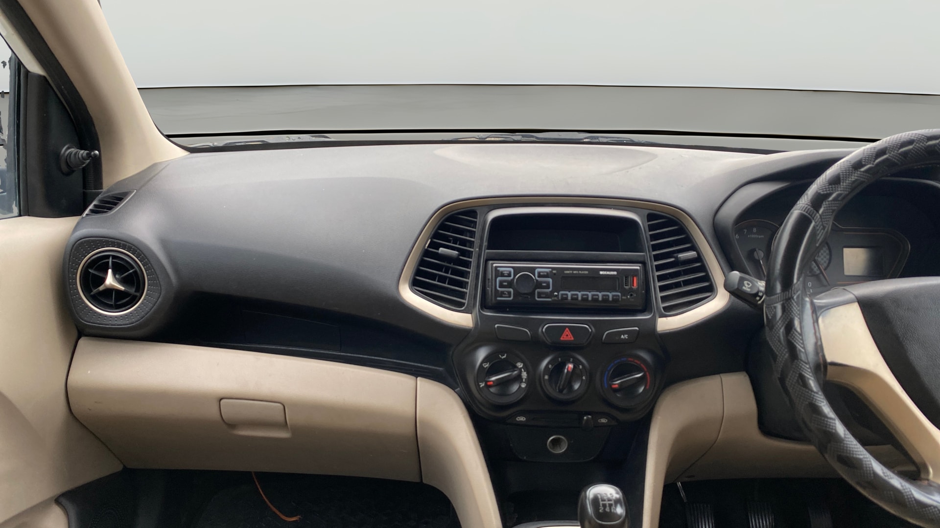 View 2019 Hyundai New Santro Era Executive Petrol Image 17 Used 2019 Hyundai New Santro Era Executive Petrol Image 17