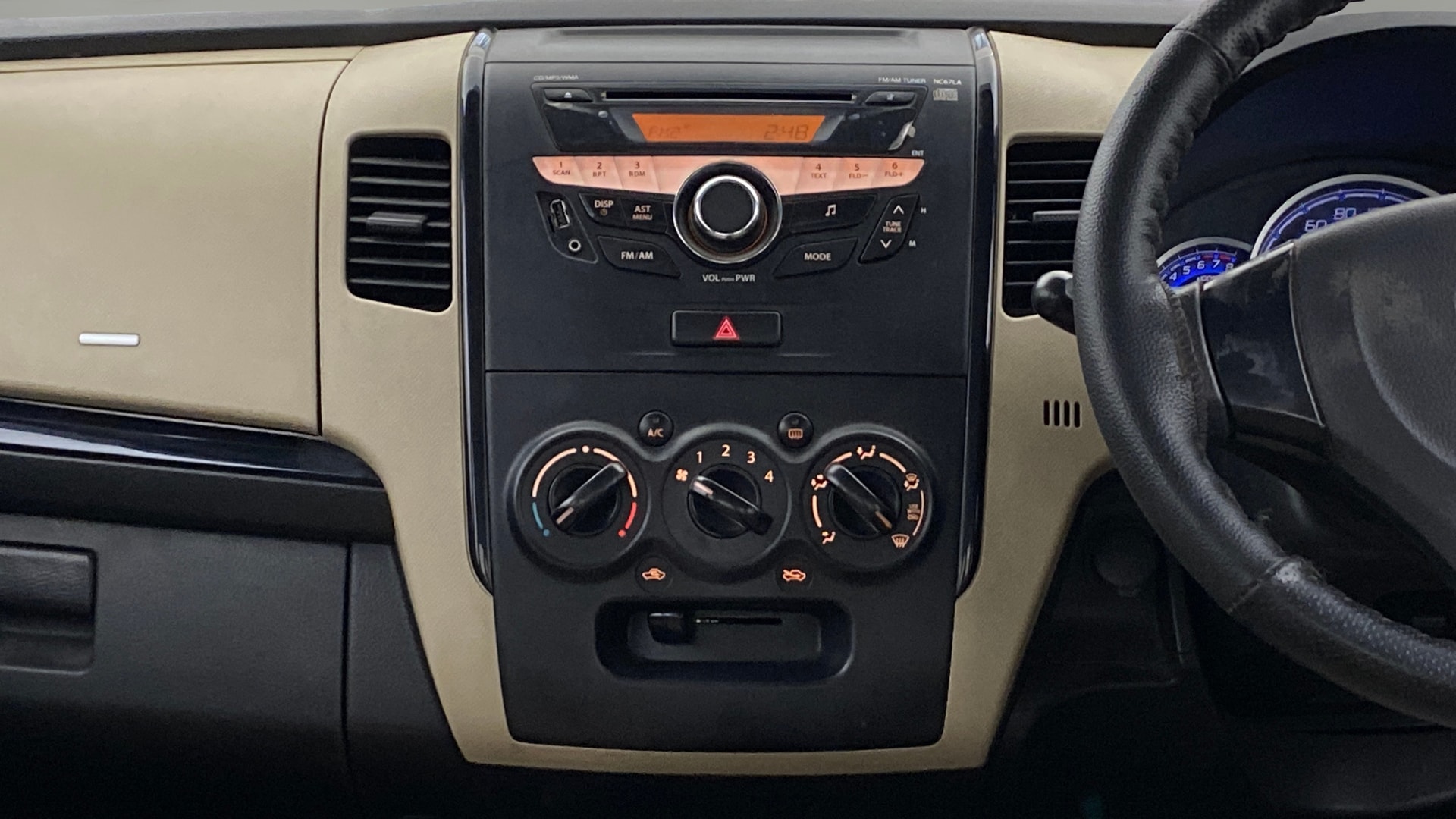 View 2018 Maruti Suzuki 1000 Base Variant Image 17 Used 2018 Maruti Suzuki 1000 Base Variant Image 17