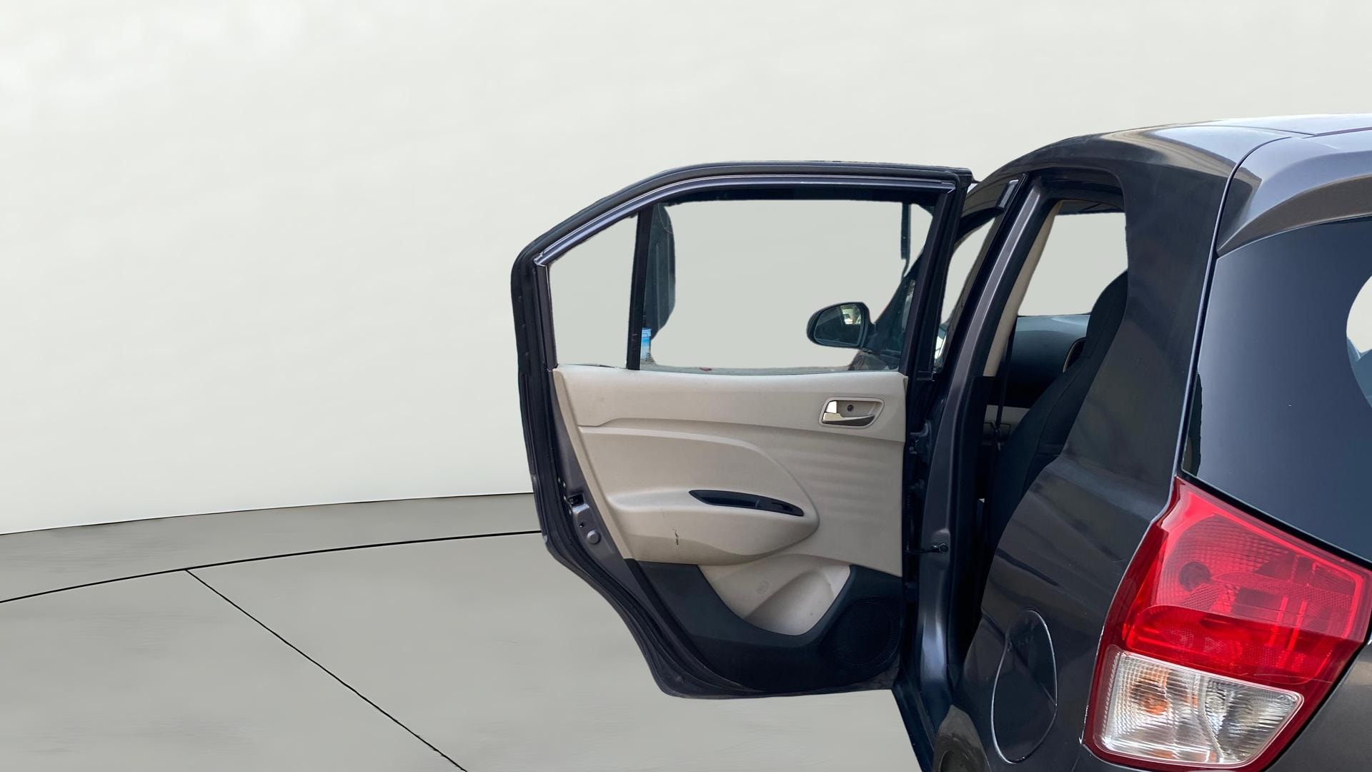 View 2019 Hyundai New Santro D-Lite Petrol Image 22 Used 2019 Hyundai New Santro D-Lite Petrol Image 22