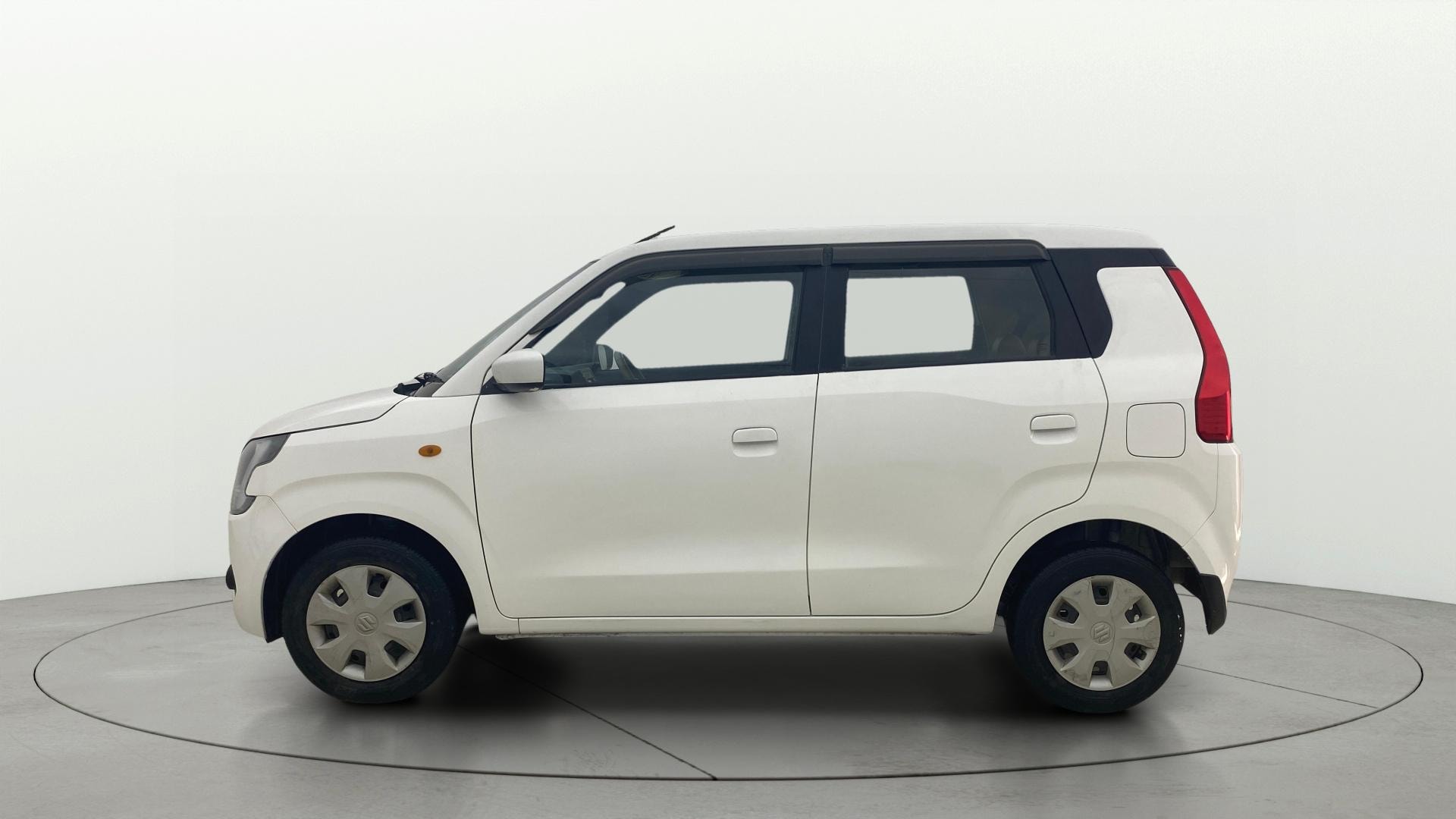 View 2019 Maruti Suzuki 1000 Base Variant Image 5 Used 2019 Maruti Suzuki 1000 Base Variant Image 5