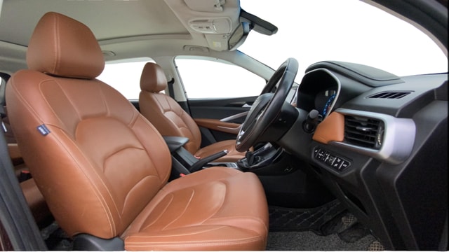 View MG Hector Plus Image 19 Used MG Hector Plus Image 19