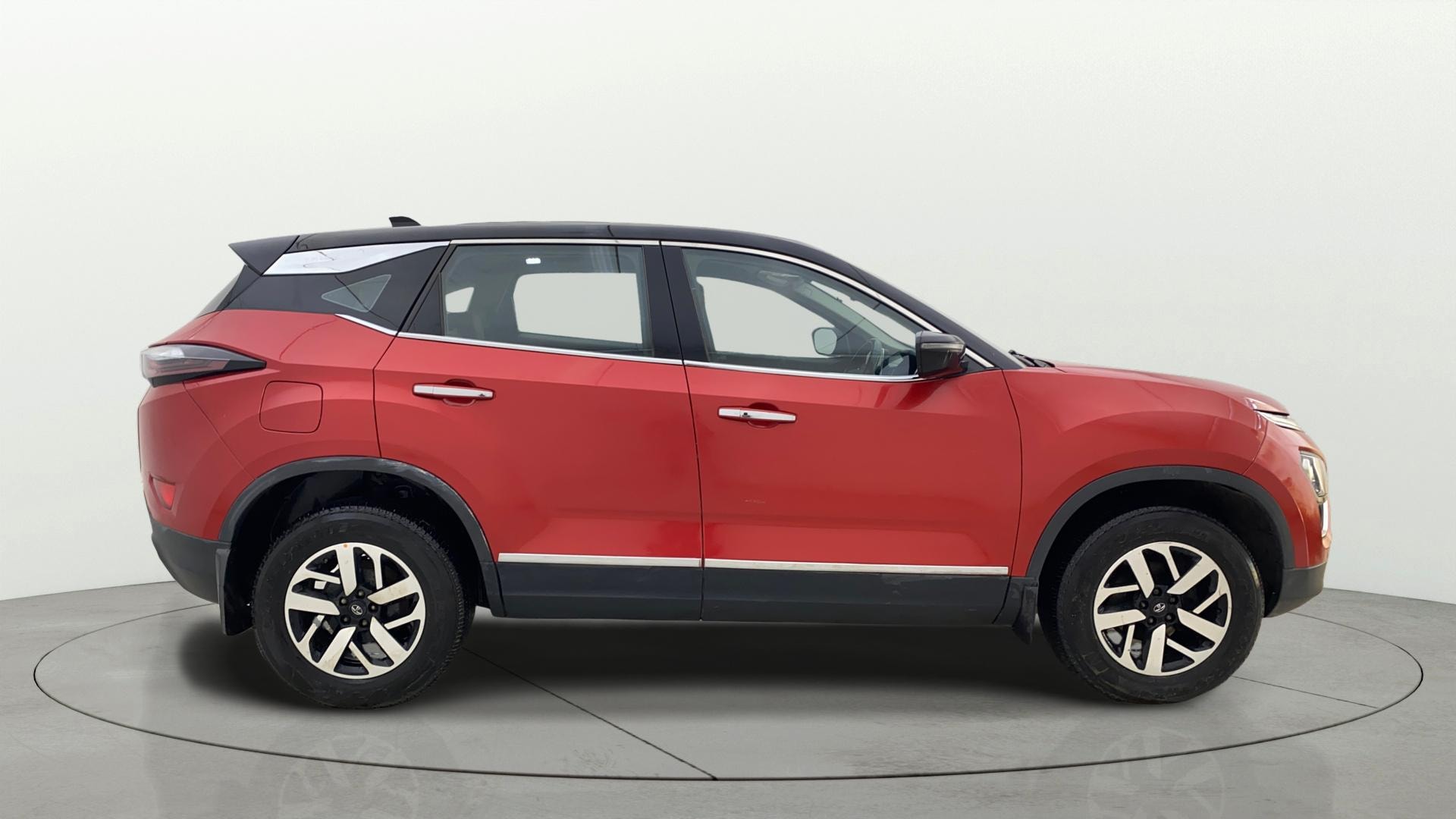 View 2022 Tata Harrier XE Image 28 Used 2022 Tata Harrier XE Image 28