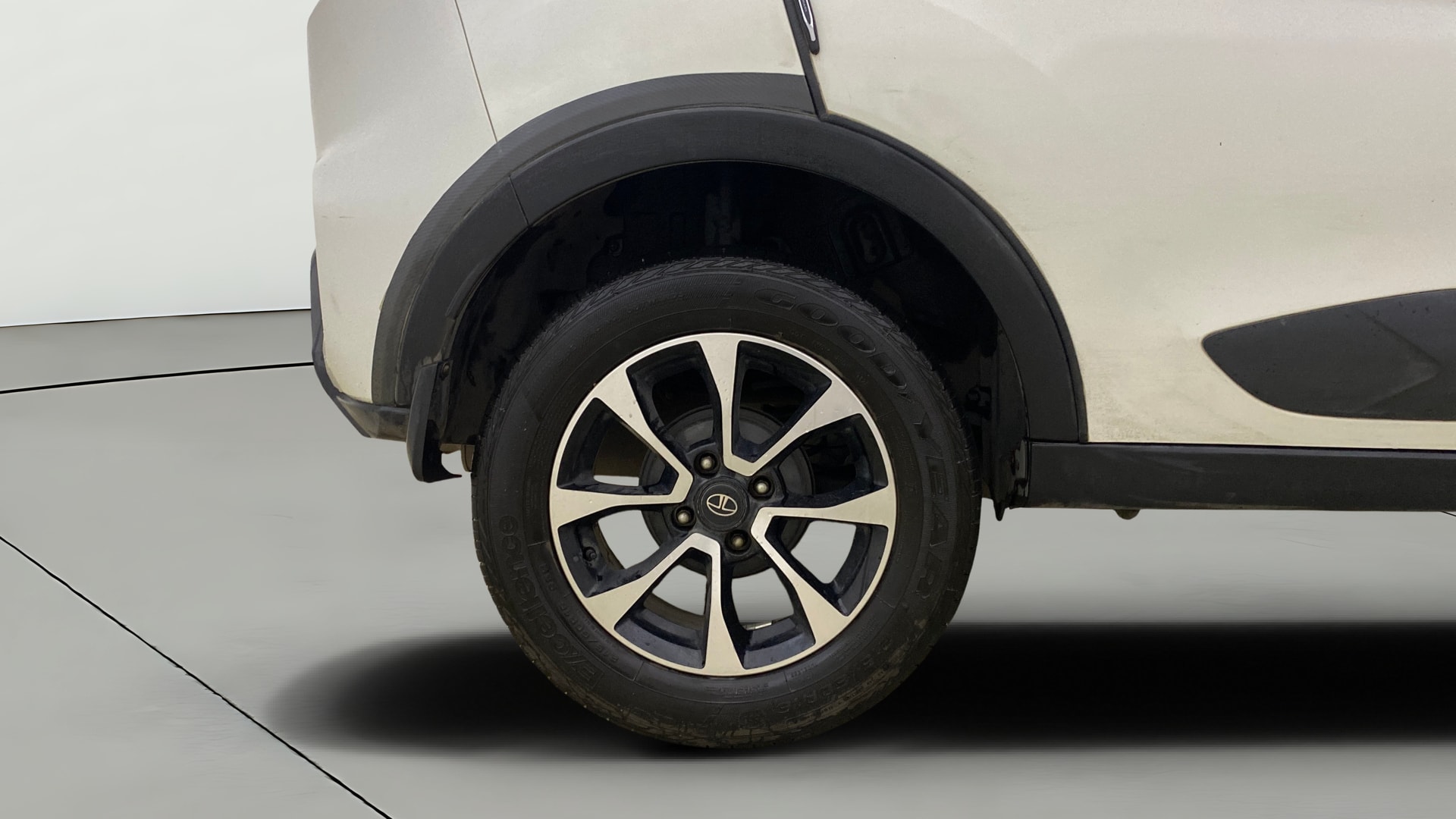 View 2021 Tata Nexon Revotron XE Image 24 Used 2021 Tata Nexon Revotron XE Image 24