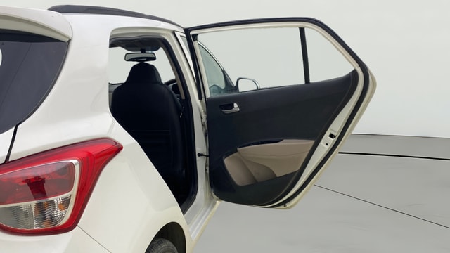 View Hyundai Grand i10 Image 7 Used Hyundai Grand i10 Image 7