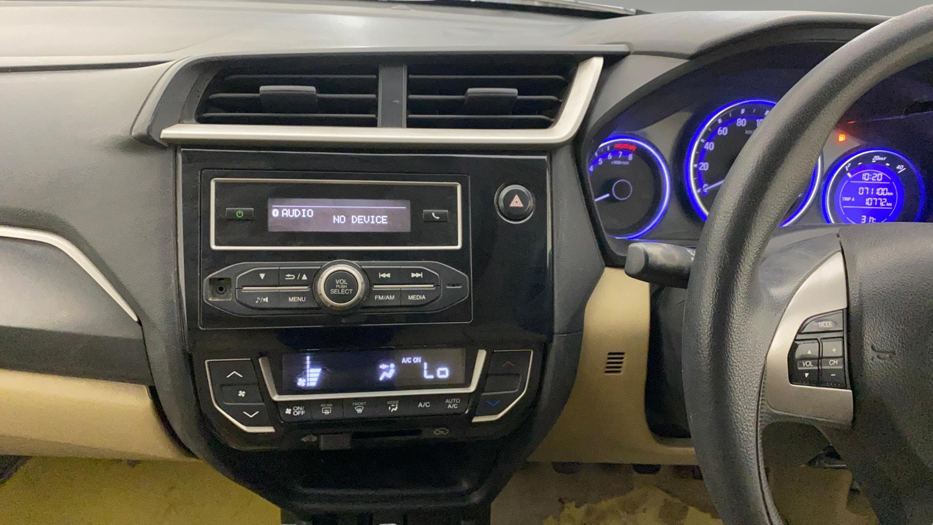 View 2016 Honda Amaze E MT Petrol BS IV Image 17 Used 2016 Honda Amaze E MT Petrol BS IV Image 17