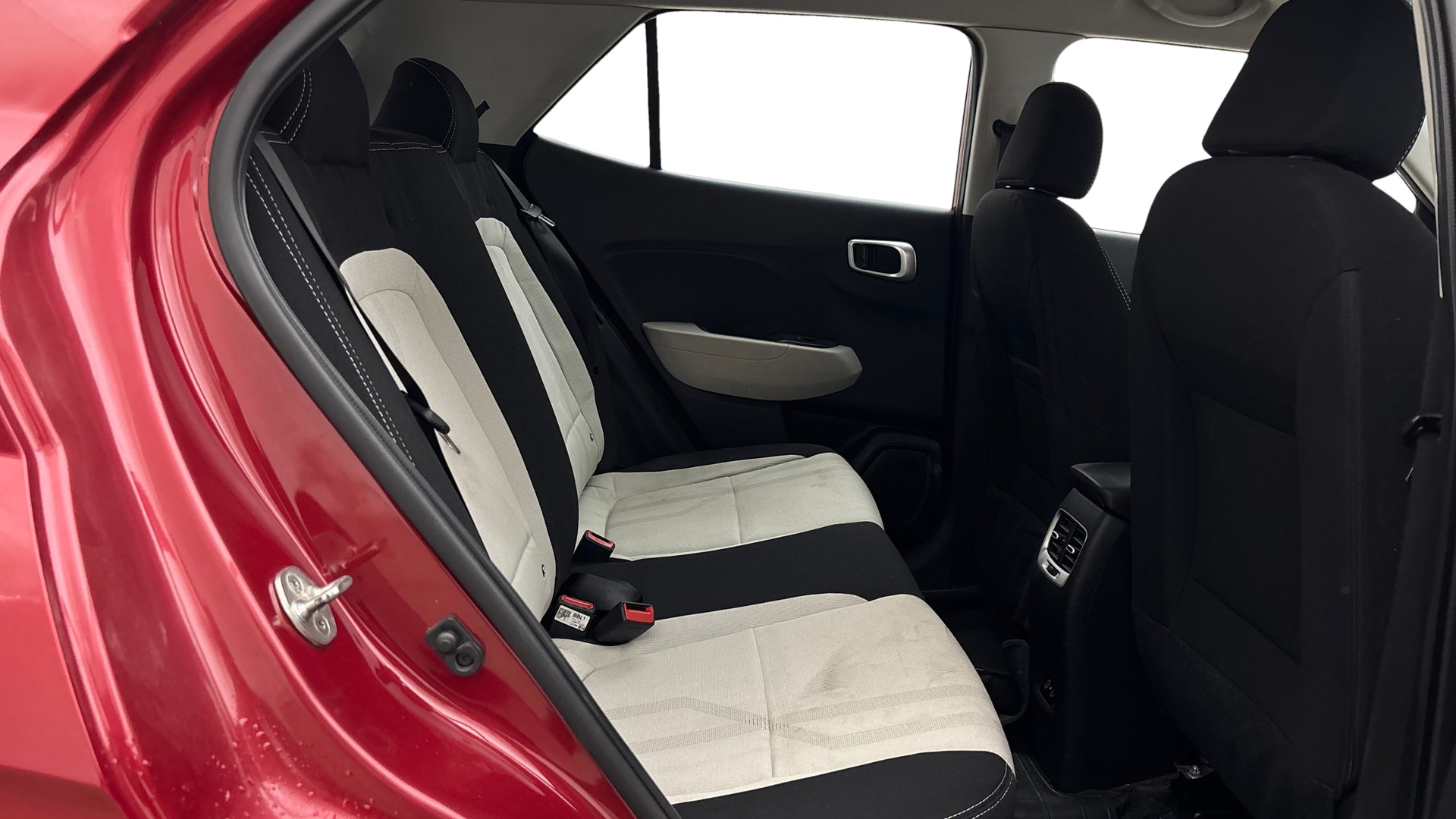 View 2022 Hyundai Venue S (O) 1.0 Turbo Petrol MT Image 29 Used 2022 Hyundai Venue S (O) 1.0 Turbo Petrol MT Image 29
