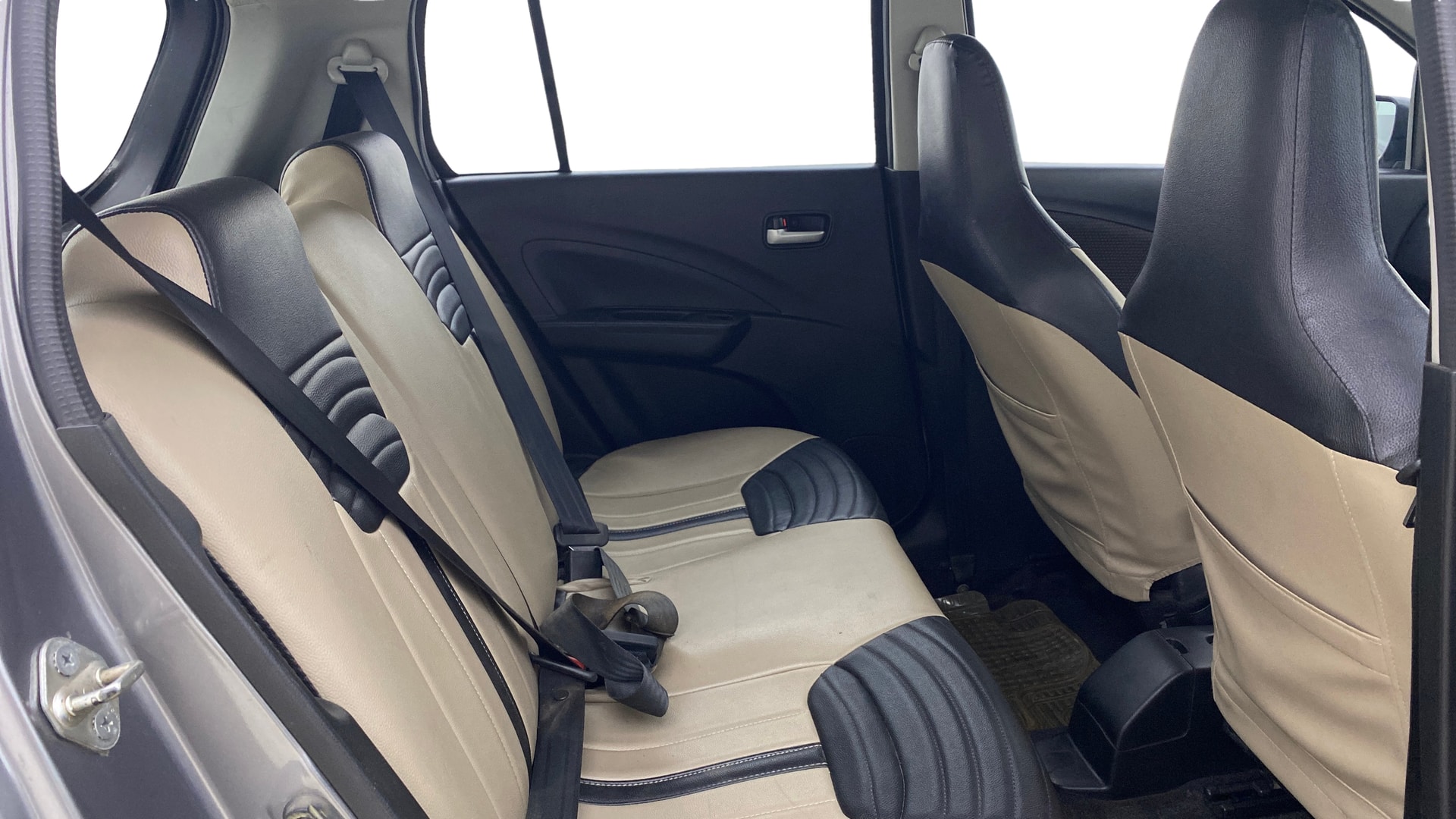 View 2018 Maruti Suzuki 1000 Base Variant Image 28 Used 2018 Maruti Suzuki 1000 Base Variant Image 28