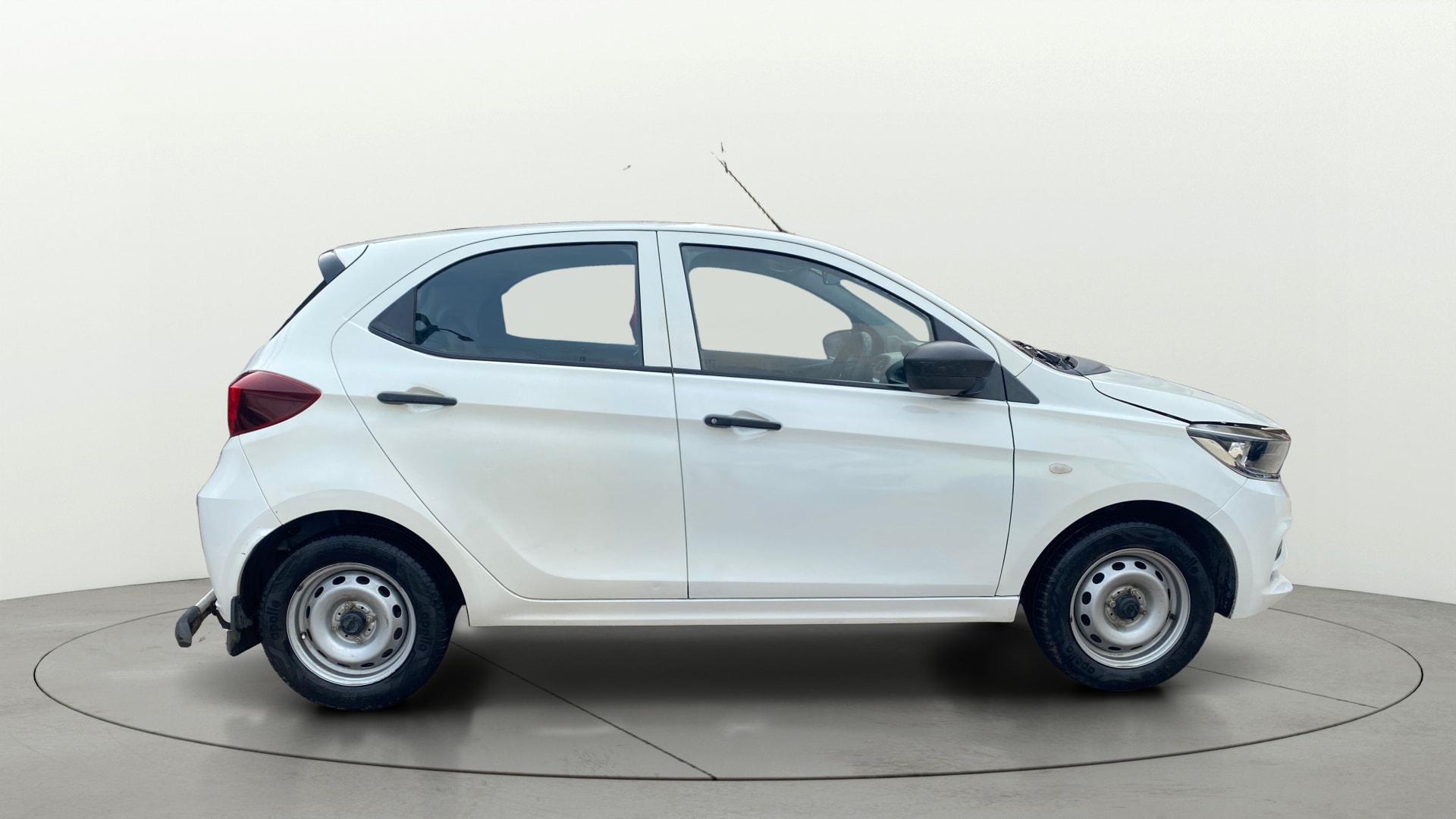 View 2021 Tata Tiago Revotorq XB Image 8 Used 2021 Tata Tiago Revotorq XB Image 8
