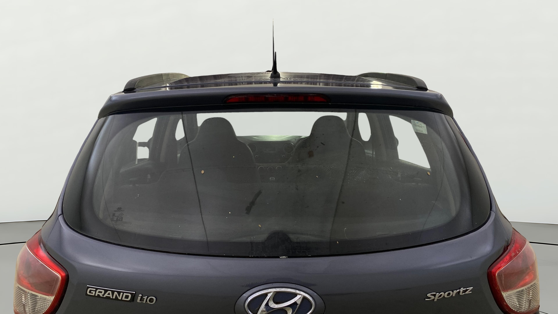 View 2016 Hyundai Grand i10 Sportz 1.2 Kappa Image 4 Used 2016 Hyundai Grand i10 Sportz 1.2 Kappa Image 4