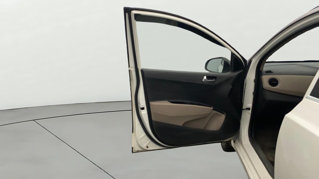 View Hyundai Grand i10 Image 30 Used Hyundai Grand i10 Image 30