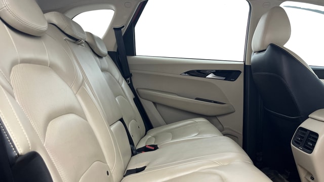 View MG Hector Image 37 Used MG Hector Image 37
